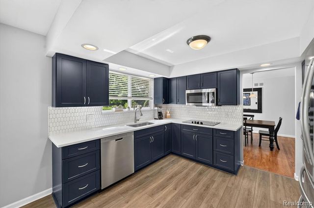 31136 Carriage Hill Court, Farmington Hills, MI 48331