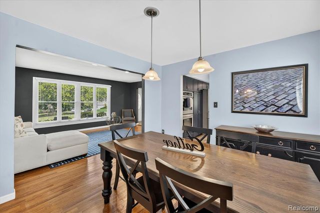 31136 Carriage Hill Court, Farmington Hills, MI 48331