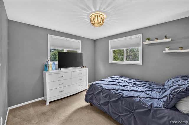 31136 Carriage Hill Court, Farmington Hills, MI 48331
