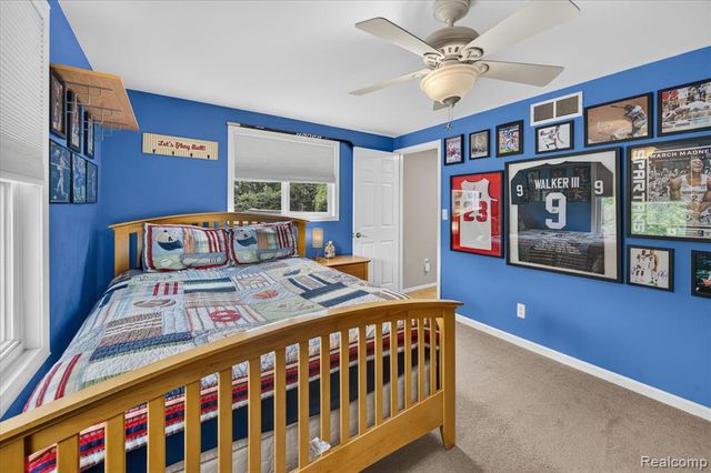 31136 Carriage Hill Court, Farmington Hills, MI 48331