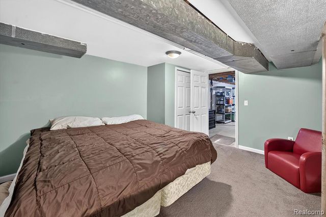 31136 Carriage Hill Court, Farmington Hills, MI 48331