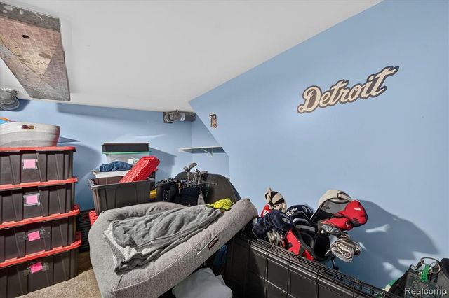 31136 Carriage Hill Court, Farmington Hills, MI 48331