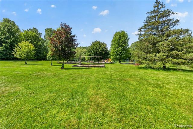 31136 Carriage Hill Court, Farmington Hills, MI 48331