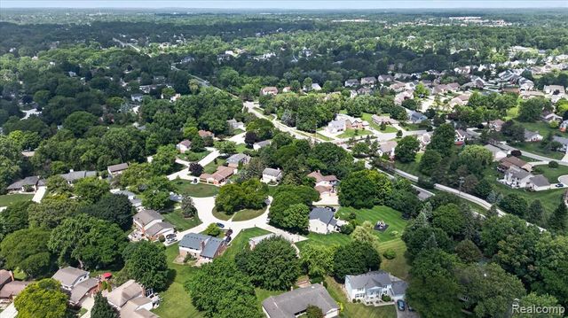 31136 Carriage Hill Court, Farmington Hills, MI 48331