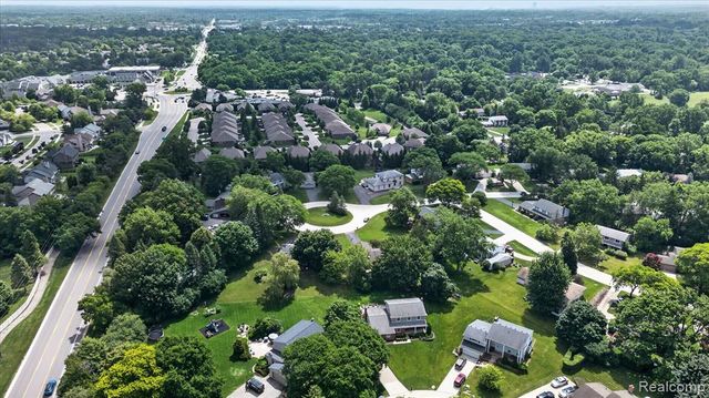 31136 Carriage Hill Court, Farmington Hills, MI 48331