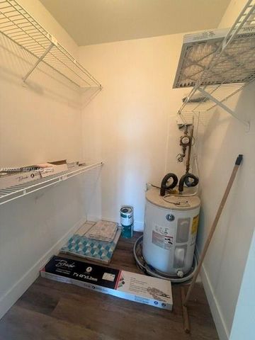 8180 Geneva Ct 431, Doral, FL 33166