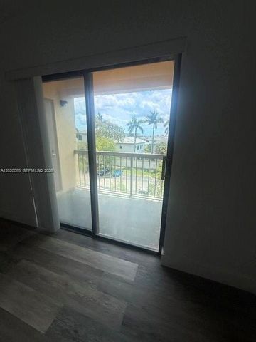 8180 Geneva Ct 431, Doral, FL 33166