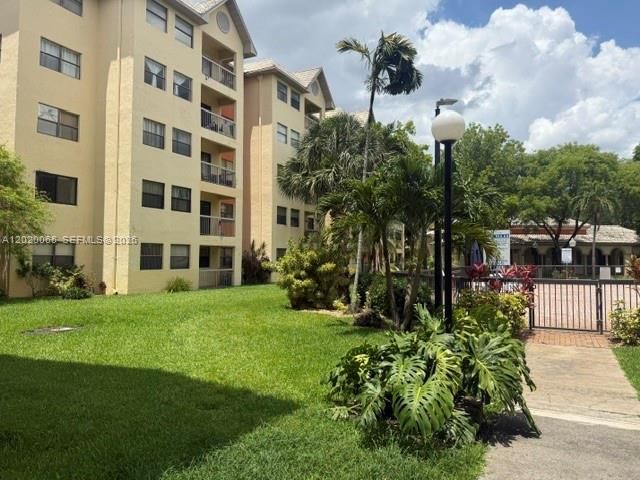 8180 Geneva Ct 431, Doral, FL 33166