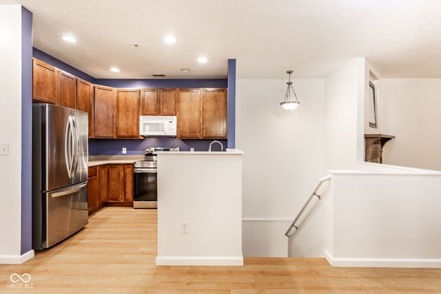 1109 Reserve Way, Indianapolis, IN 46220