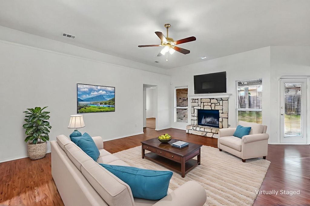232 Cotton Wood Court, Rockwall, TX 75032