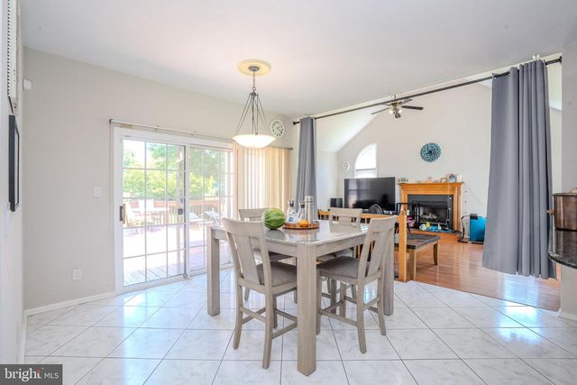 37 KINGLET DR S, Cranbury, NJ 08512