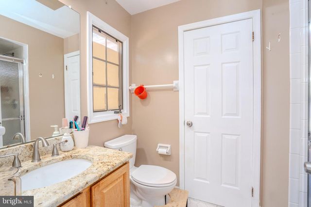 37 KINGLET DR S, Cranbury, NJ 08512