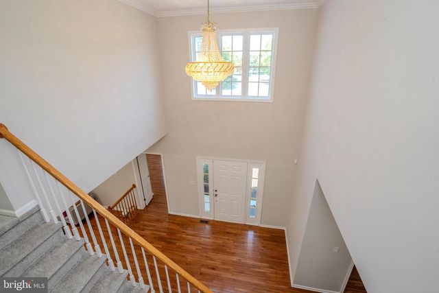 37 KINGLET DR S, Cranbury, NJ 08512
