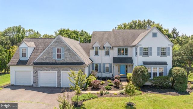 37 KINGLET DR S, Cranbury, NJ 08512