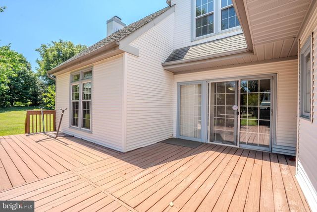 37 KINGLET DR S, Cranbury, NJ 08512