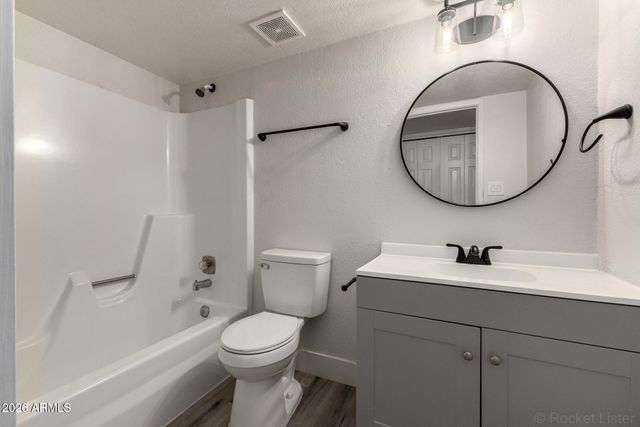 4558 W MARYLAND Avenue, Glendale, AZ 85301