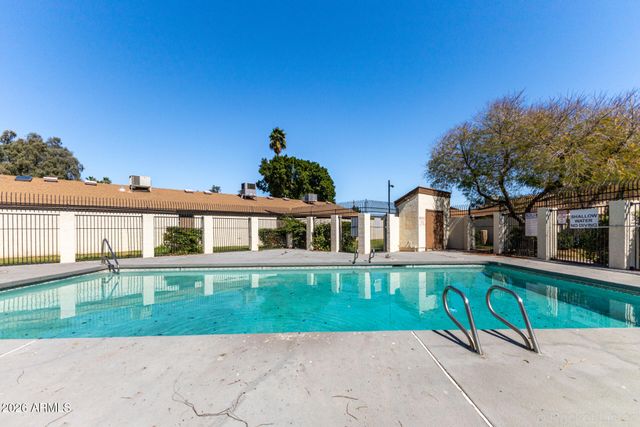 4558 W MARYLAND Avenue, Glendale, AZ 85301