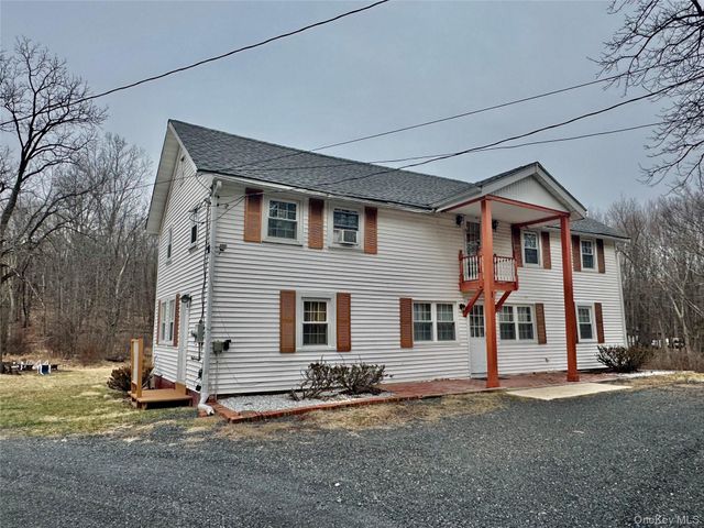 1 Royal Acres Drive, Middletown, NY 10940