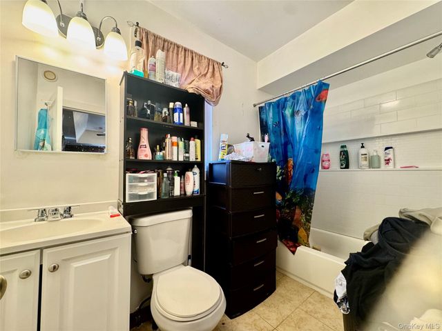 1 Royal Acres Drive, Middletown, NY 10940