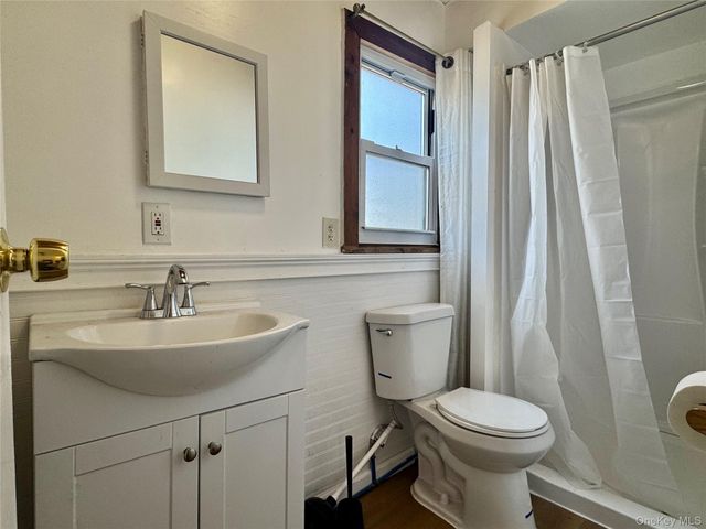 1 Royal Acres Drive, Middletown, NY 10940