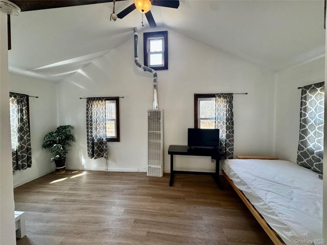 1 Royal Acres Drive, Middletown, NY 10940