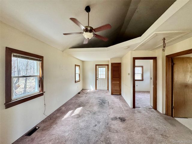 1 Royal Acres Drive, Middletown, NY 10940