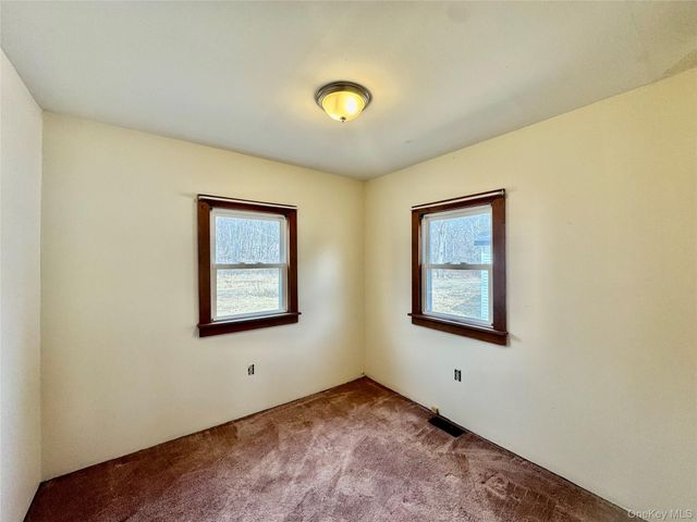 1 Royal Acres Drive, Middletown, NY 10940