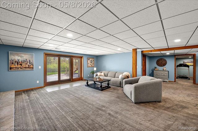 1071 Woodbridge Lane, Oakland Charter Township, MI 48306