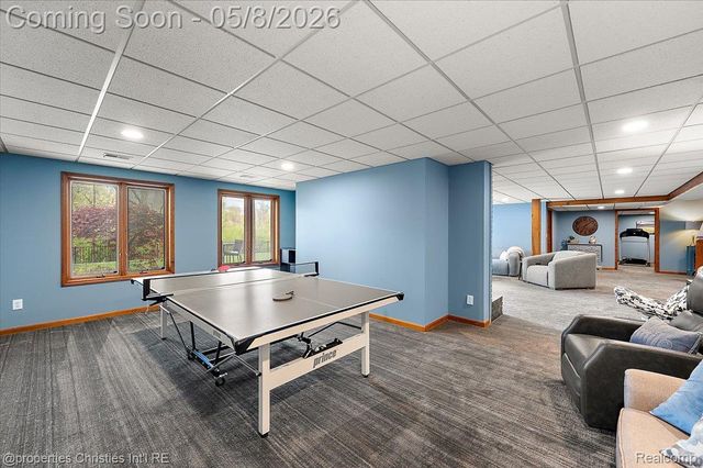 1071 Woodbridge Lane, Oakland Charter Township, MI 48306