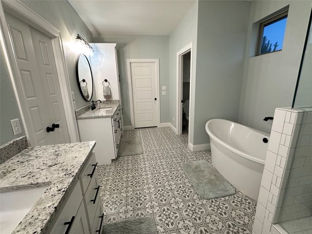 7334 TULE CREEK Lane, Tyler, TX 75703