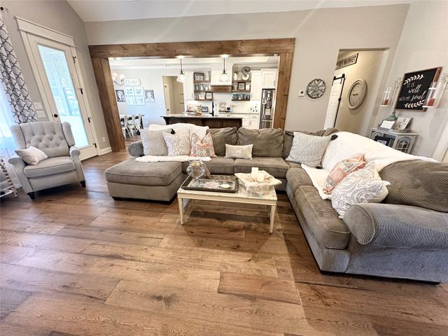 7334 TULE CREEK Lane, Tyler, TX 75703