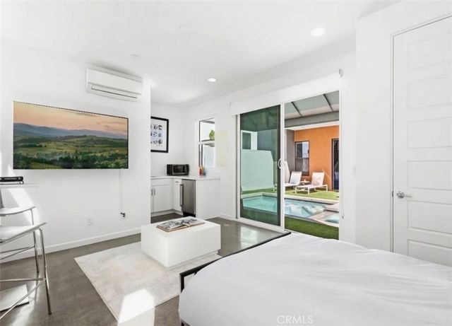 2705 Paragon, Palm Springs, CA 92262