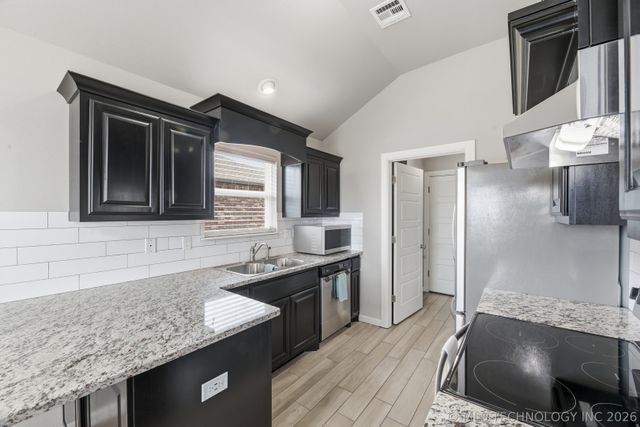 13543 N 132nd East Avenue, Collinsville, OK 74021