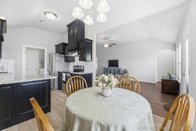 13543 N 132nd East Avenue, Collinsville, OK 74021