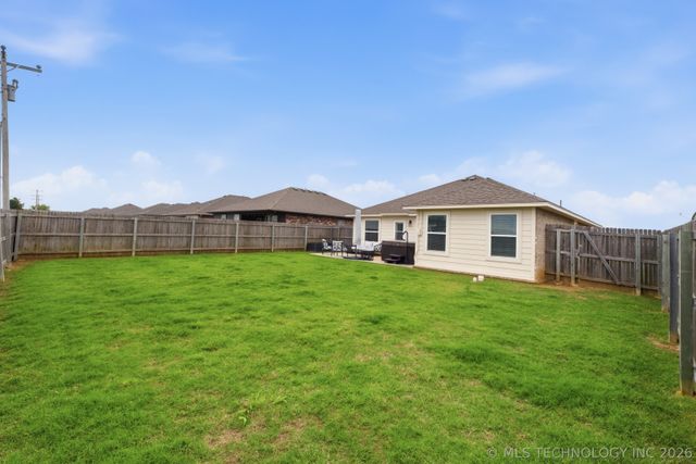 13543 N 132nd East Avenue, Collinsville, OK 74021