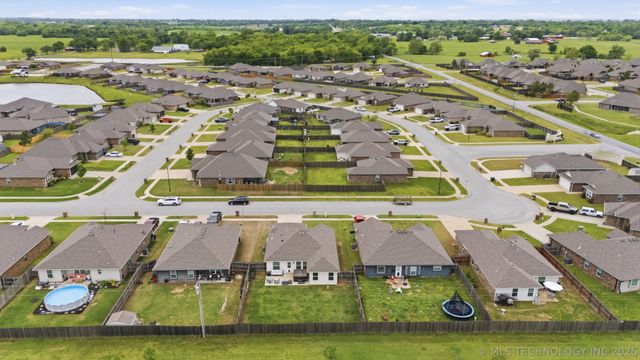 13543 N 132nd East Avenue, Collinsville, OK 74021