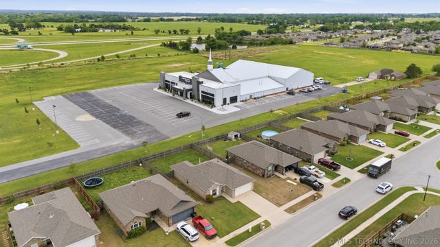 13543 N 132nd East Avenue, Collinsville, OK 74021