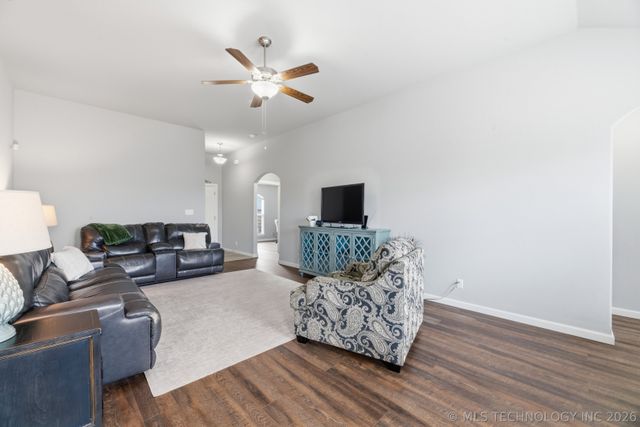 13543 N 132nd East Avenue, Collinsville, OK 74021