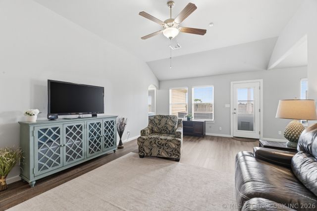 13543 N 132nd East Avenue, Collinsville, OK 74021