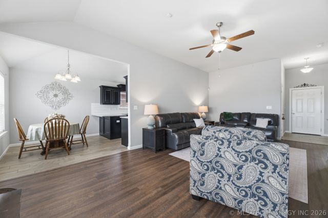 13543 N 132nd East Avenue, Collinsville, OK 74021