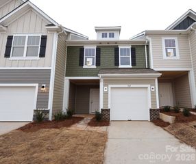 769 Kitfox Drive NW, Concord, NC 28027