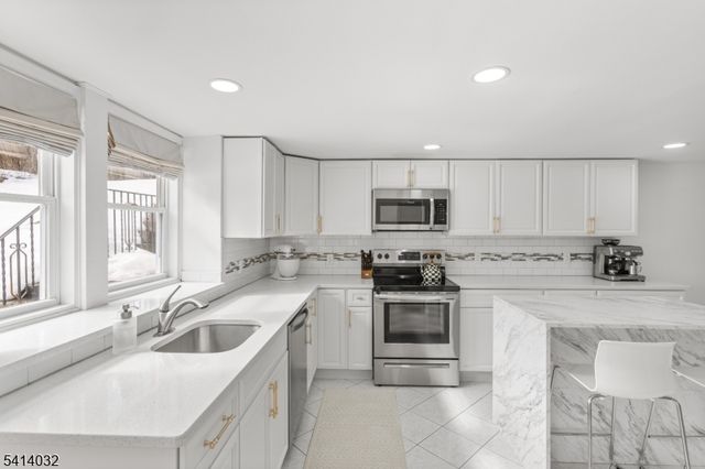 39 Harrison St, Sussex Boro, NJ 07461