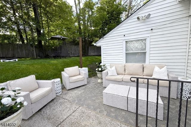 39 Harrison St, Sussex Boro, NJ 07461