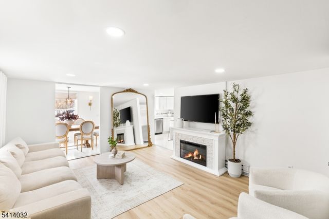 39 Harrison St, Sussex Boro, NJ 07461