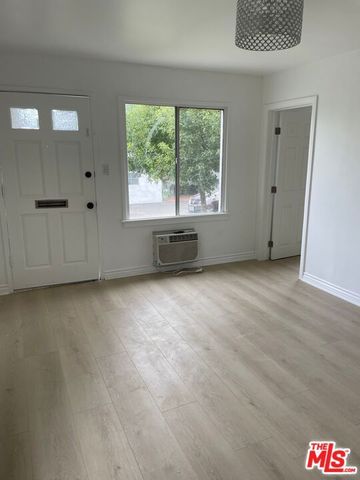 6627 Kraft Avenue, North Hollywood, CA 91606