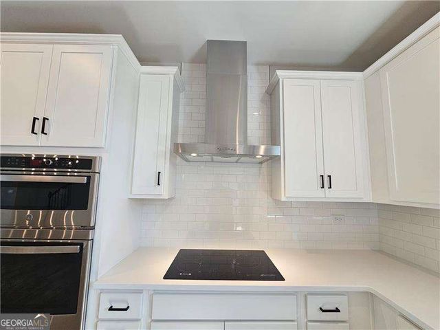 3250 Willow Glade Tr, Lawrenceville, GA 30043