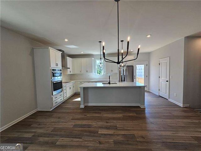 3250 Willow Glade Tr, Lawrenceville, GA 30043
