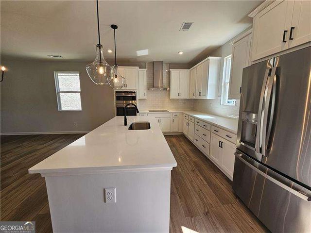 3250 Willow Glade Tr, Lawrenceville, GA 30043