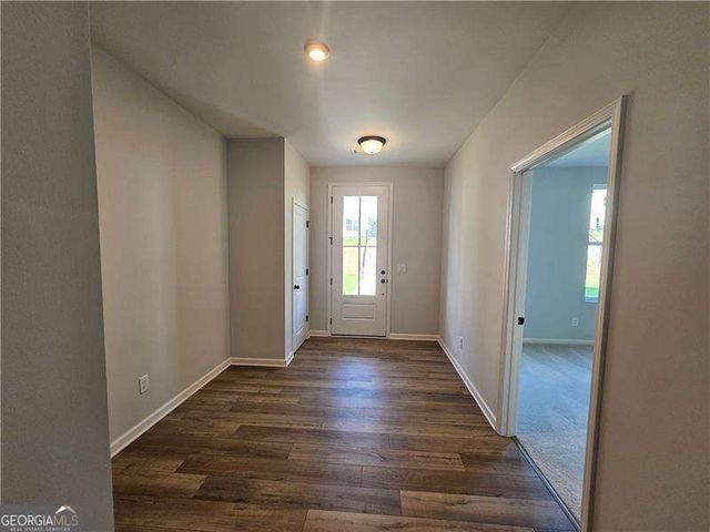 3250 Willow Glade Tr, Lawrenceville, GA 30043