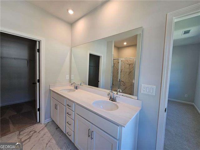 3250 Willow Glade Tr, Lawrenceville, GA 30043